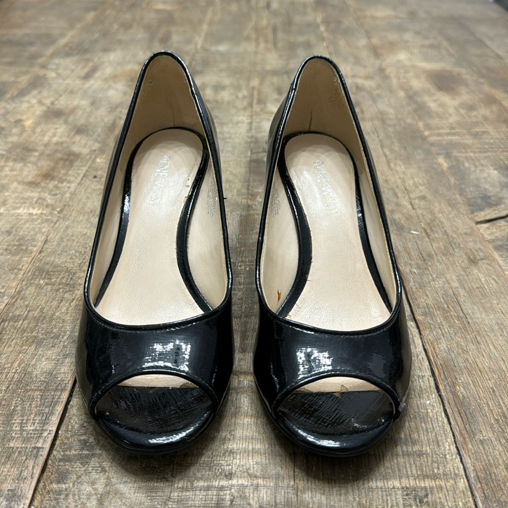 Nine West Peep Toe Wedge Heel in black patent leather size 5